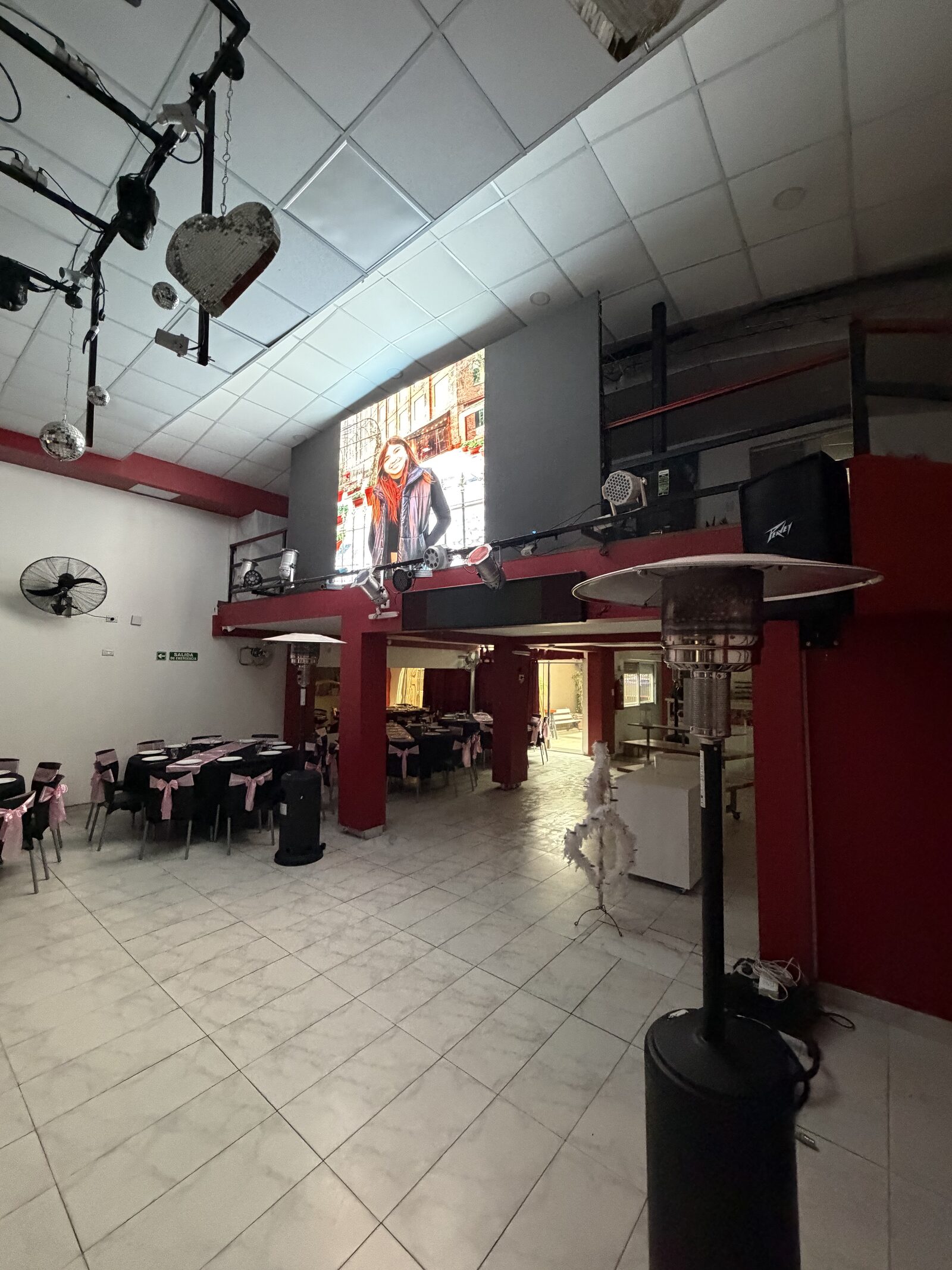 Salón Espacio 23 Doce