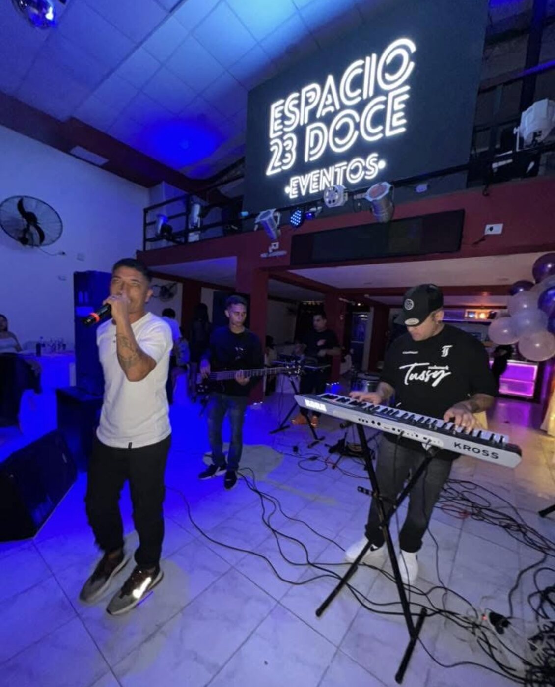 Salón Espacio 23 Doce